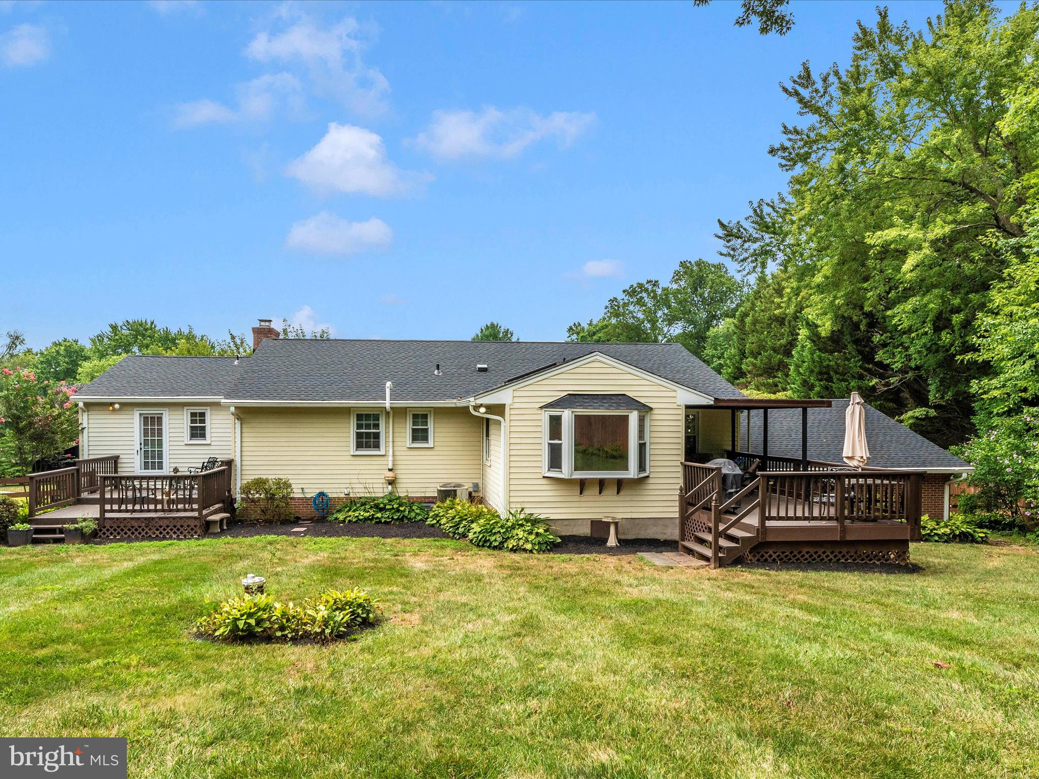 8009 Hilton Road Gaithersburg, MD 20882 - Photo 44 of 61 Exterior Back