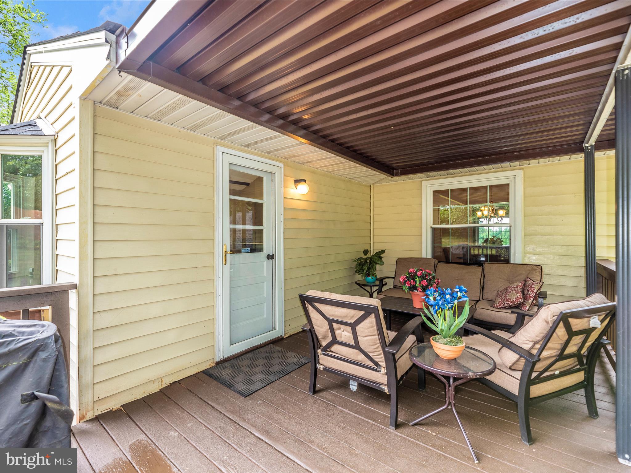 8009 Hilton Road Gaithersburg, MD 20882 - Photo 47 of 61 Exterior Back