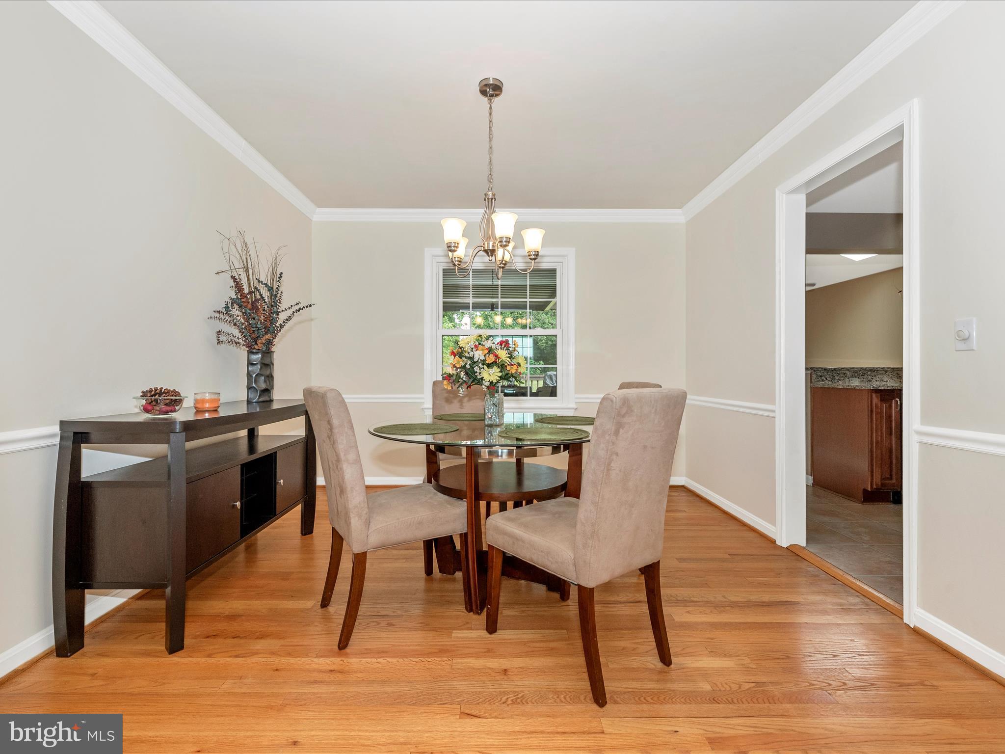 8009 Hilton Road Gaithersburg, MD 20882 - Photo 9 of 61 Dining Room