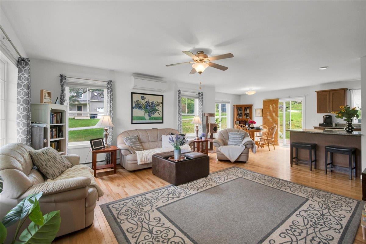 162 Middle Road Moretown, VT 05676 - Photo 5 of 49