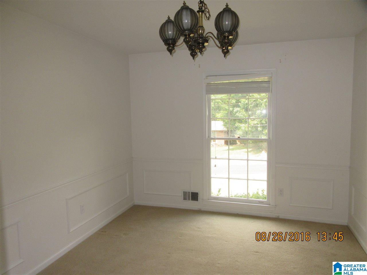 929 Rockingham Road Birmingham, AL 35235 - Photo 4 of 11
