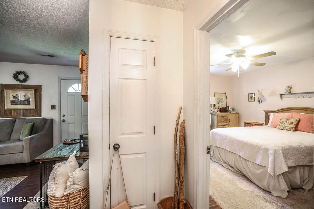610 Busbee Road Knoxville, TN 37920 - Photo 25 of 42 3E6A1173-17