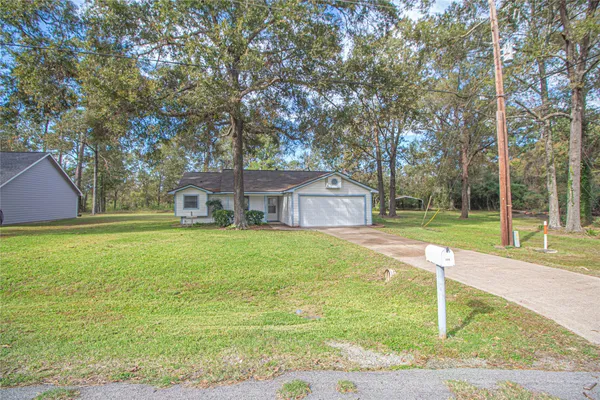 $195,500 | 320 Bridgeview Drive, Onalaska, TX 77360