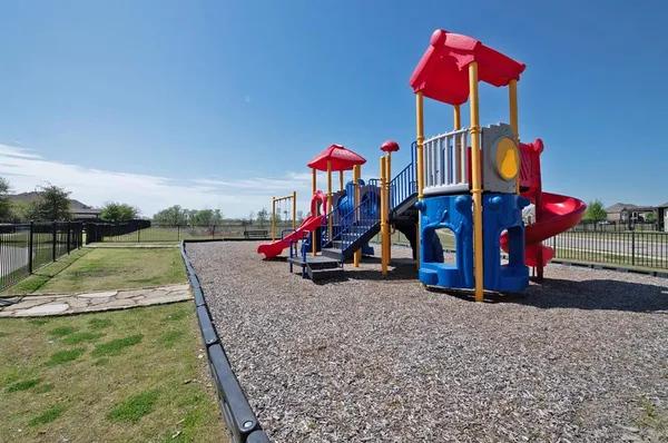 $465,700 | 1208 Grayhawk Drive, Forney, TX 75126