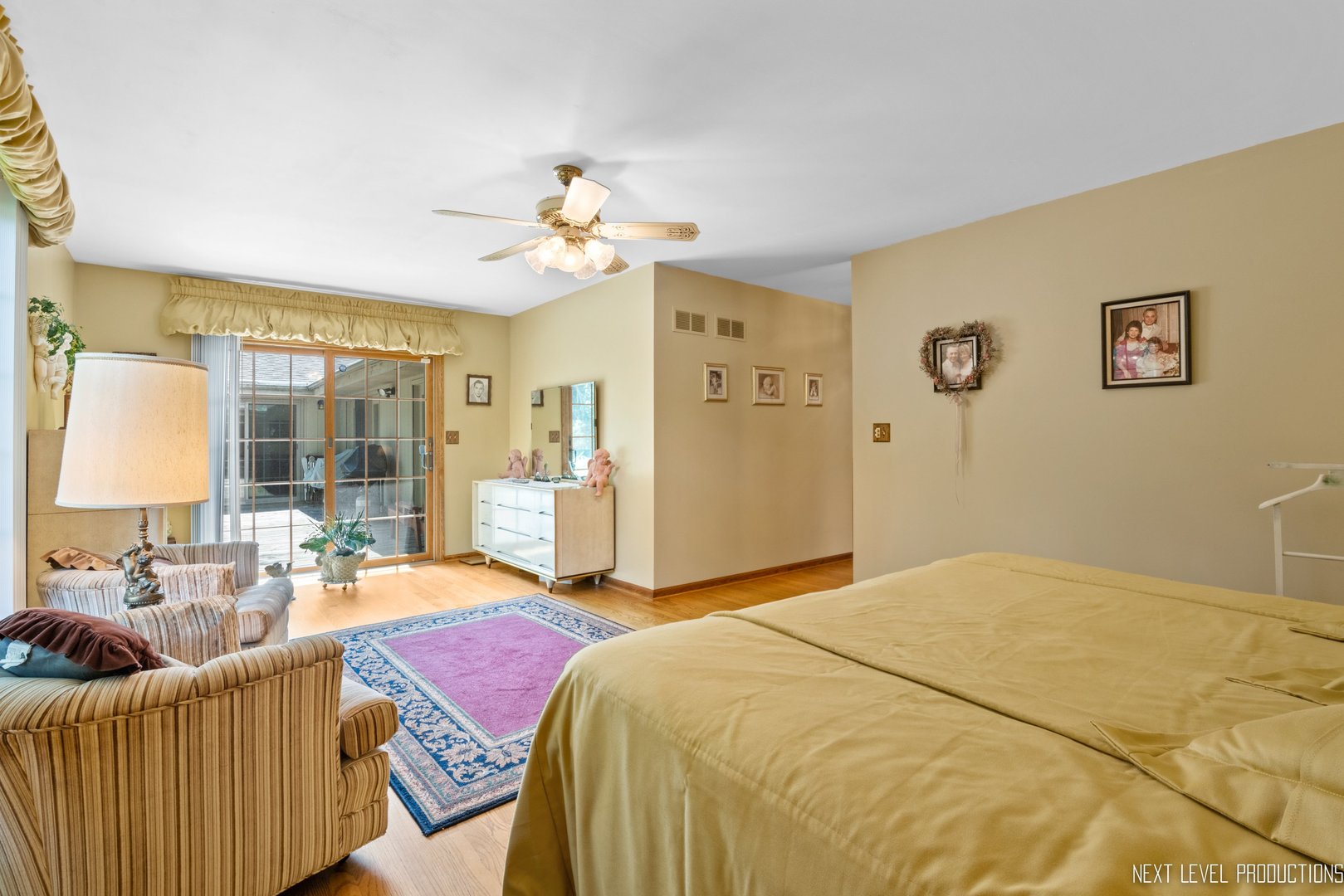 11N699 Old Barn Road Elgin, IL 60124 - Photo 16 of 32 a bedroom with a bed and glass door