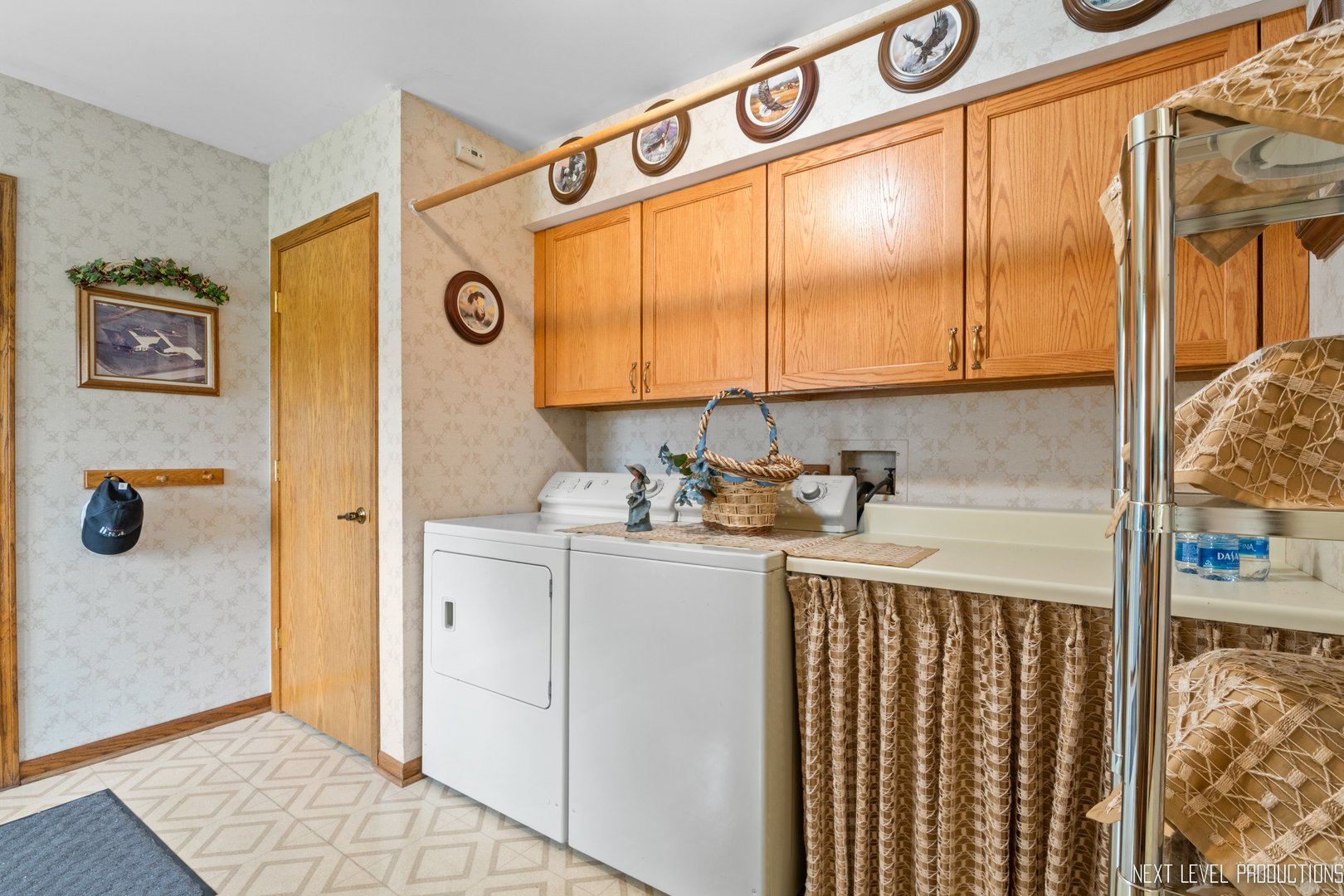 11N699 Old Barn Road Elgin, IL 60124 - Photo 23 of 32 a kitchen with stainless steel appliances granite countertop a sink and cabinets
