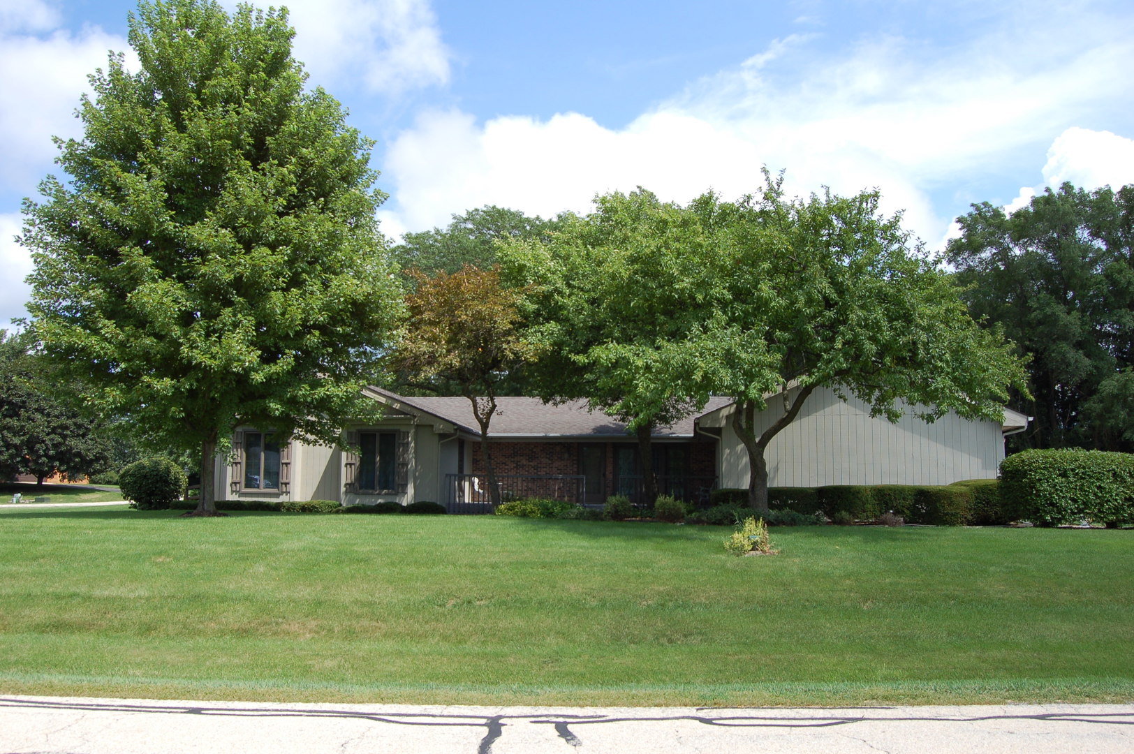 11N699 Old Barn Road Elgin, IL 60124 - Photo 3 of 32 a front view of a house with a yard