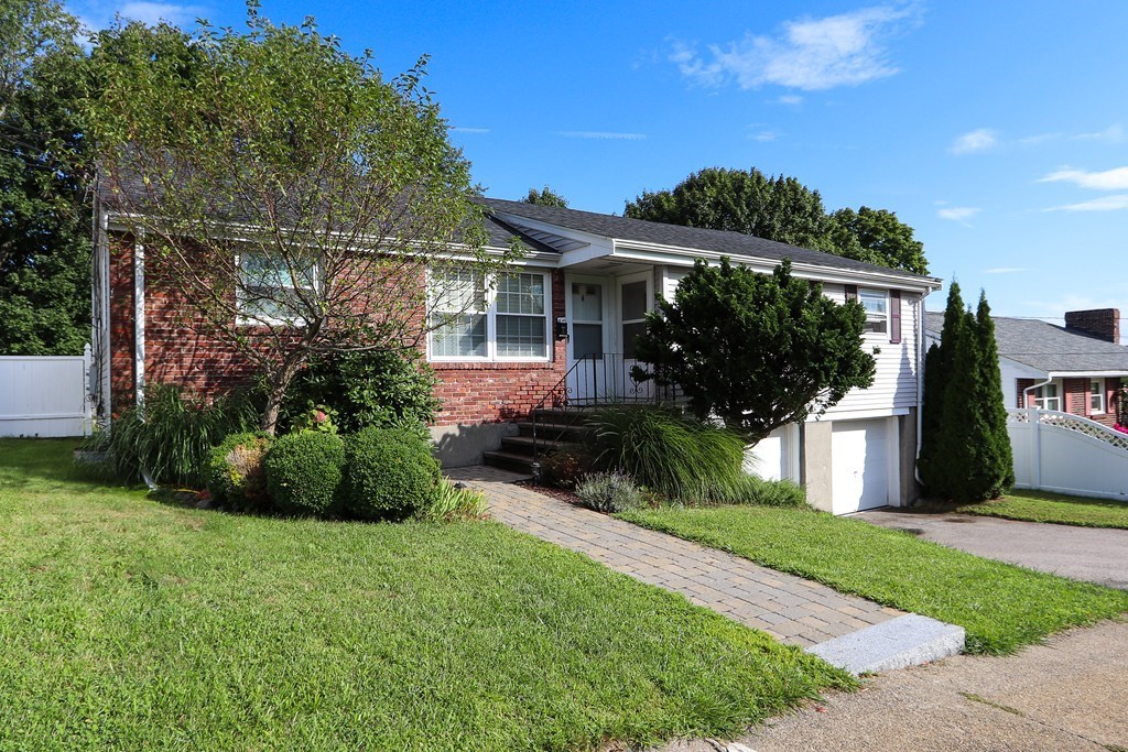 69 Jensen Road, Unit 69 Watertown, MA 02472 - Photo 2 of 26