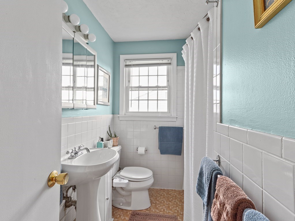 69 Jensen Road, Unit 69 Watertown, MA 02472 - Photo 21 of 26