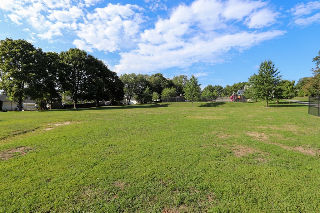 69 Jensen Road, Unit 69 Watertown, MA 02472 - Photo 24 of 26