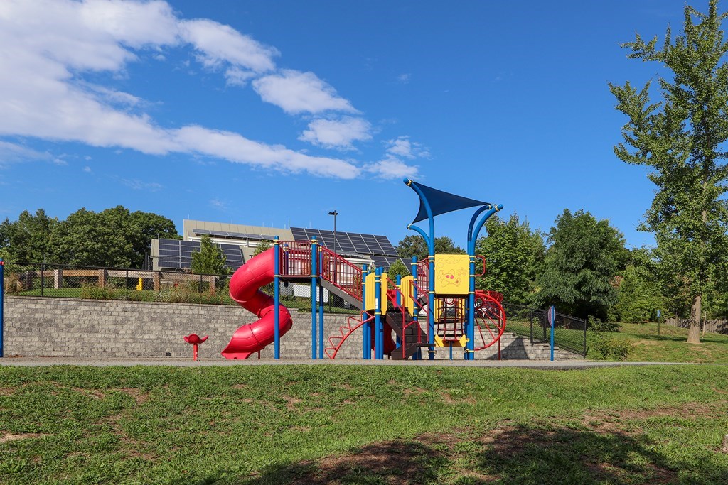 69 Jensen Road, Unit 69 Watertown, MA 02472 - Photo 25 of 26