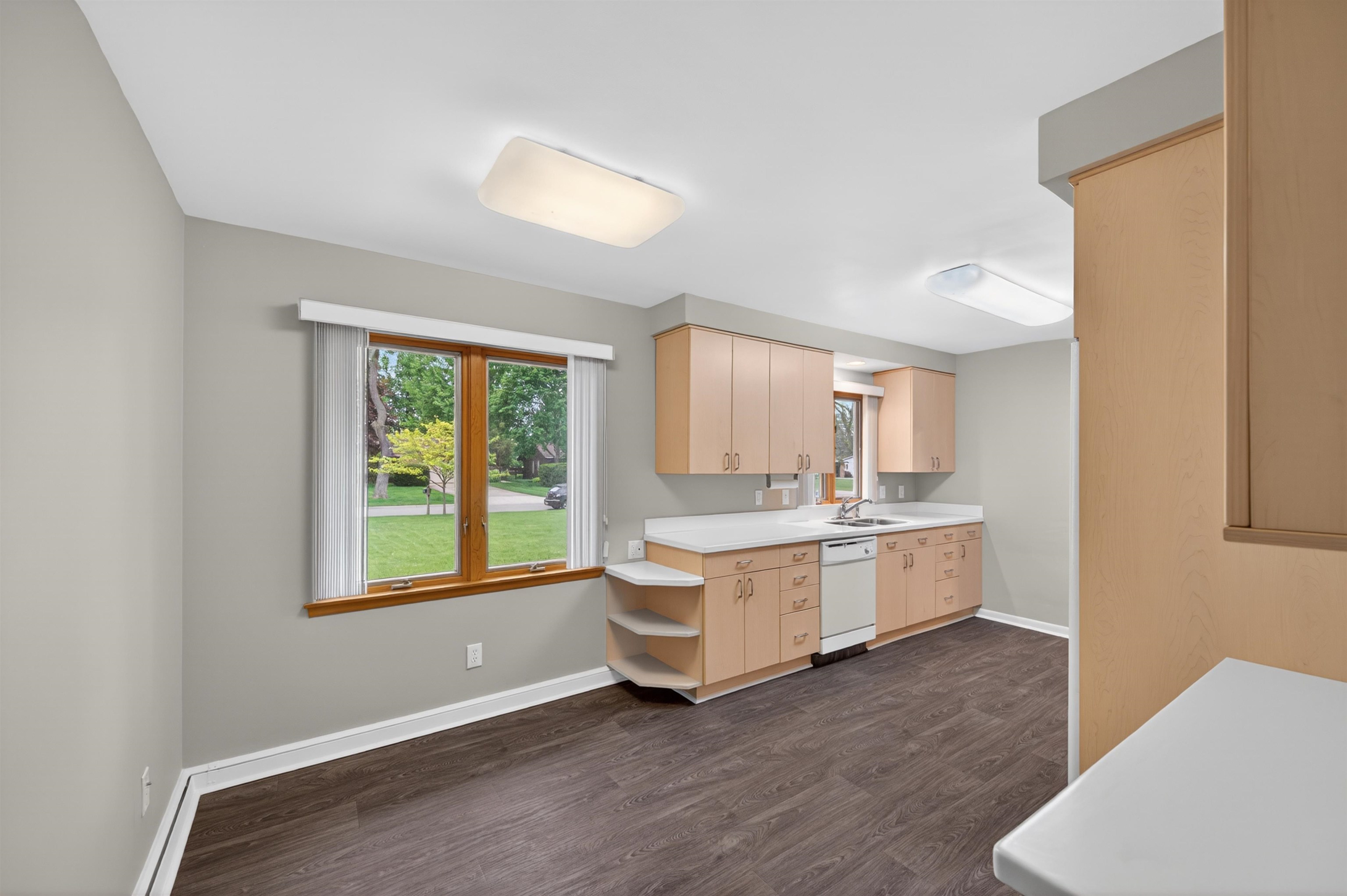 6 Burrell Court Midland, MI 48640 - Photo 16 of 82
