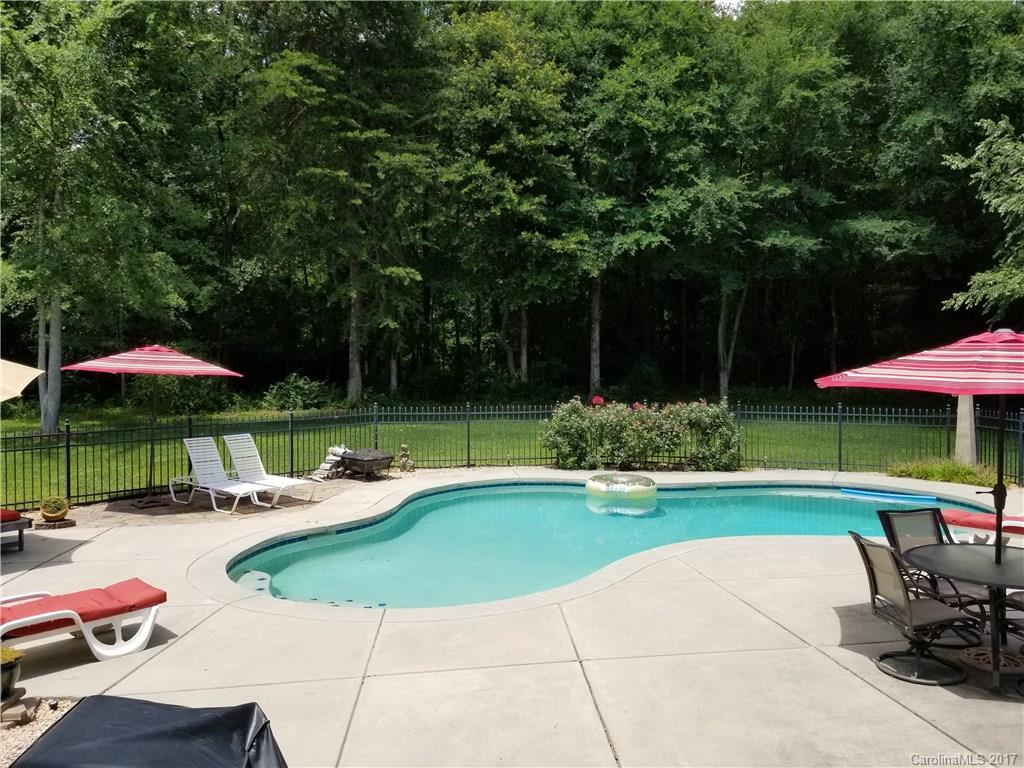 152 Clover Bank Road, Unit 17 Mooresville, NC 28115 - Photo 2 of 24 Gallery Image 2