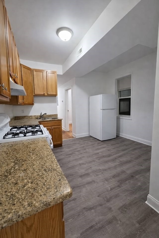 138 Chestnut Street, Unit 5 Chelsea, MA 02150 - Photo 5 of 14