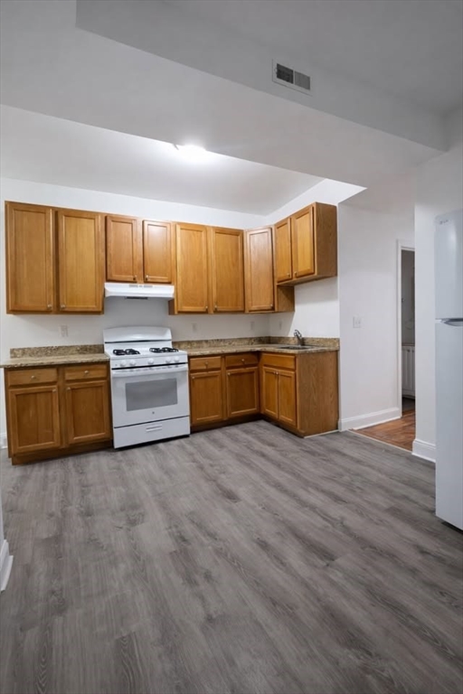138 Chestnut Street, Unit 5 Chelsea, MA 02150 - Photo 6 of 14