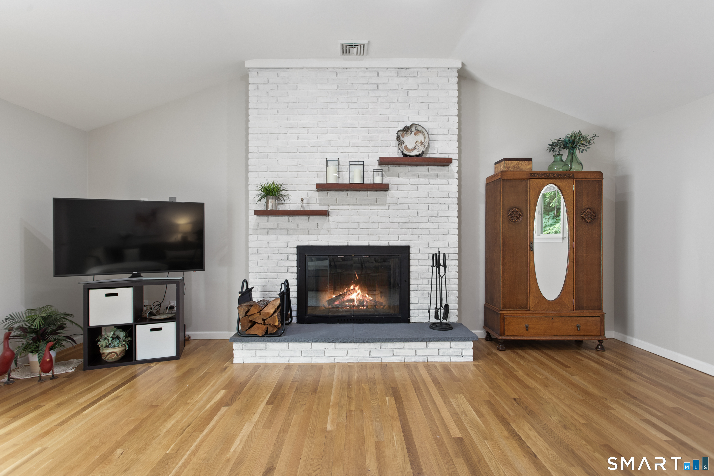 38 Stonecrop Road North Norwalk, CT 06851 - Photo 9 of 23