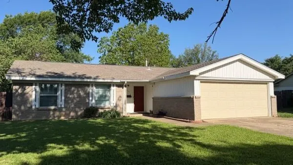 $2,200 | 13515 Charcoal Lane, Farmers Branch, TX 75234