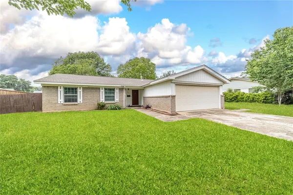 $2,200 | 13515 Charcoal Lane, Farmers Branch, TX 75234