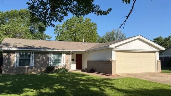$2,200 | 13515 Charcoal Lane, Farmers Branch, TX 75234