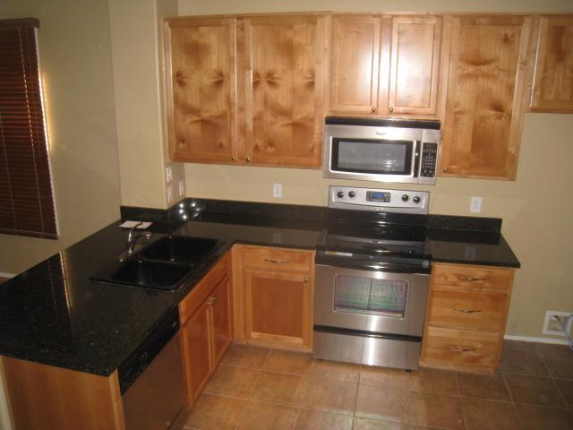 2626 South Key Biscayne Drive Gilbert, AZ 85295 - Photo 5 of 12 Kitchen