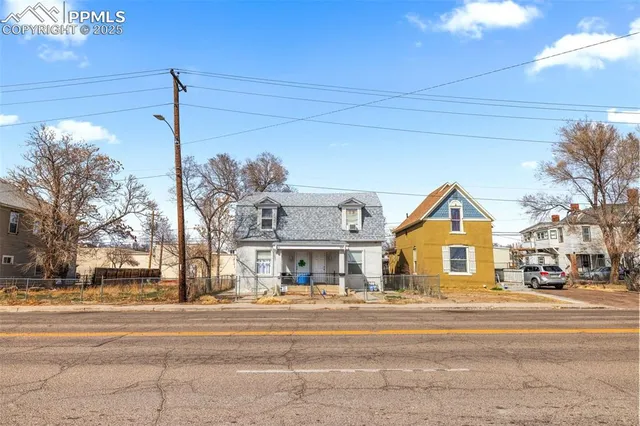 $220,000 | 609 West 8th Street, Unit 611, Pueblo, CO 81003