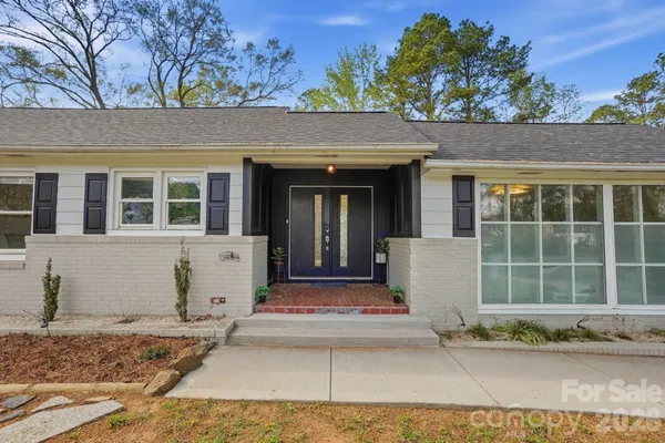 $264,000 | 2104 Hillcrest Avenue, Albemarle, NC 28001