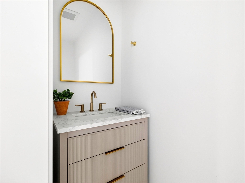 202 Powder House Boulevard, Unit 2 Somerville, MA 02144 - Photo 8 of 30