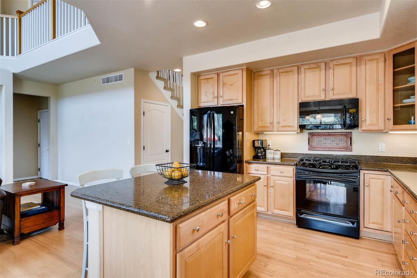 10982 Ashurst Lane Highlands Ranch, CO 80130 - Photo 7 of 32 Gallery Image 7