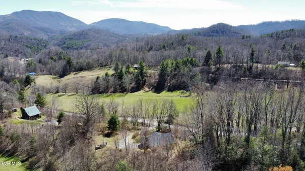 $249,900 | 302 Grover Reece Road, Trade, TN 37691