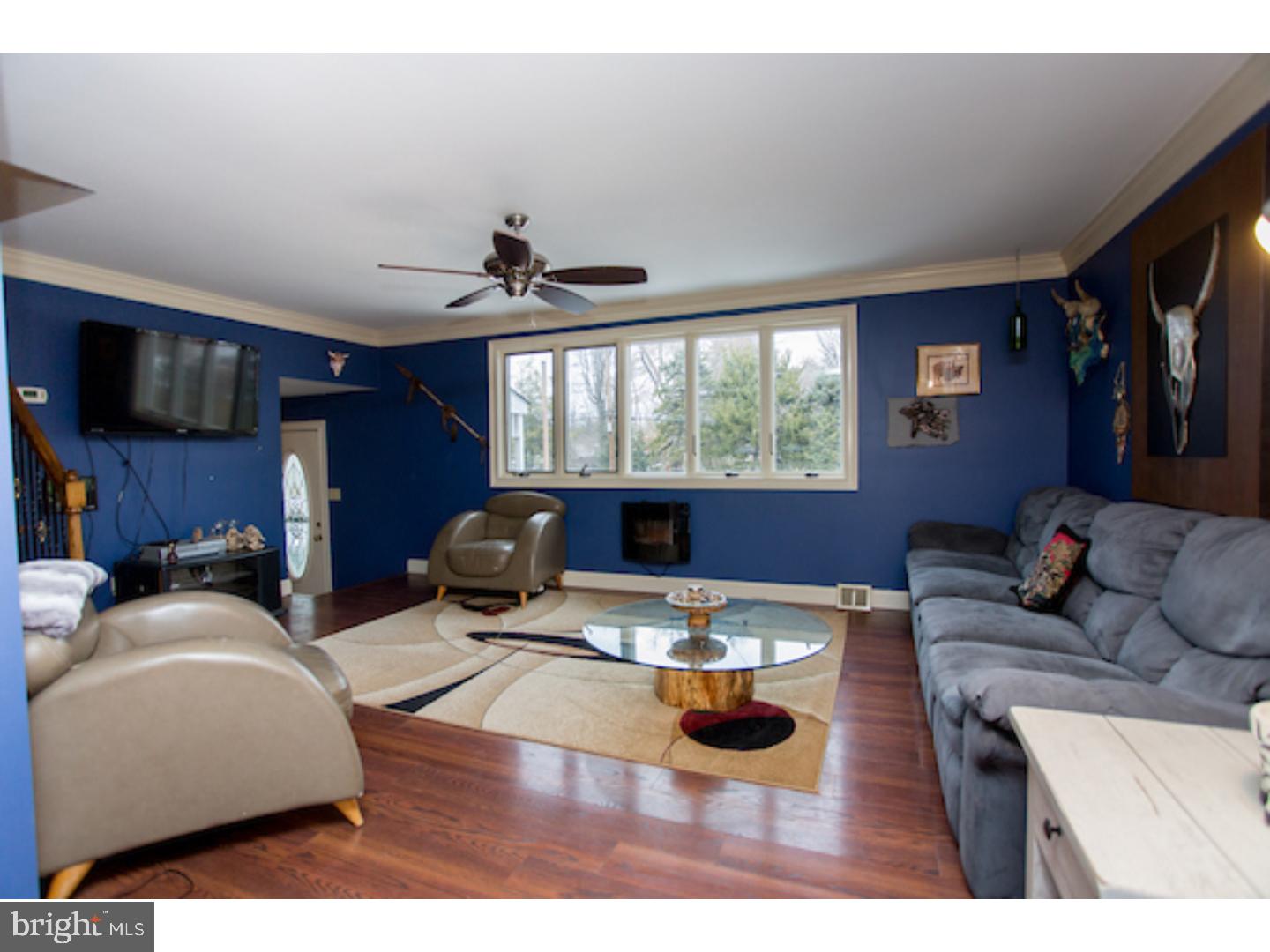 160 Pueblo Road Doylestown, PA 18901 - Photo 3 of 25 Family Room