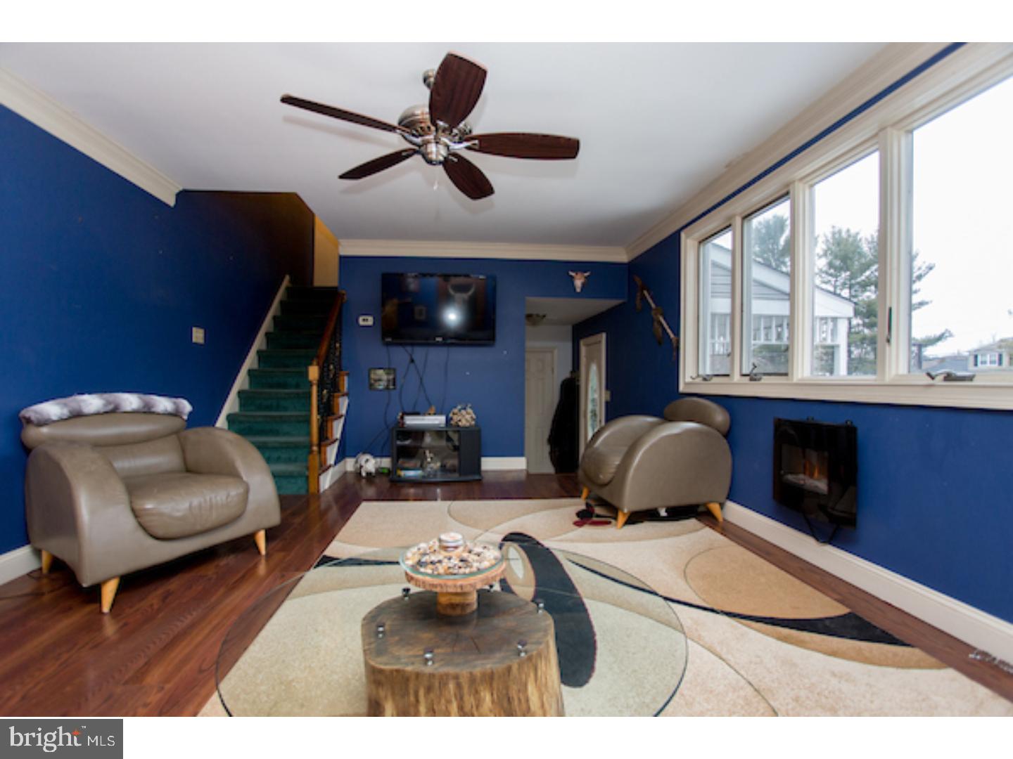 160 Pueblo Road Doylestown, PA 18901 - Photo 4 of 25 Family Room