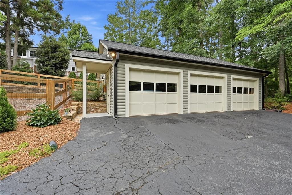 3680 Sinclair Shores Road Cumming, GA 30041 - Photo 11 of 64
