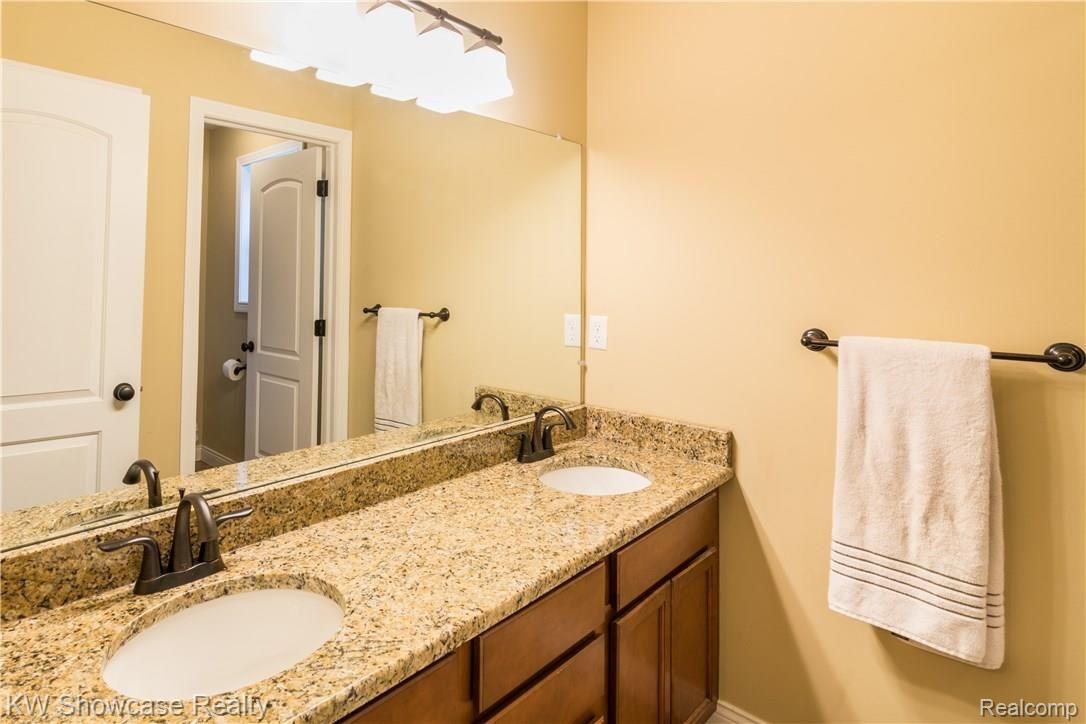 2332 Longview Avenue Rochester, MI 48307 - Photo 18 of 27 033117-2332_Longview_Ave_Rochester_Hills-24.jpg