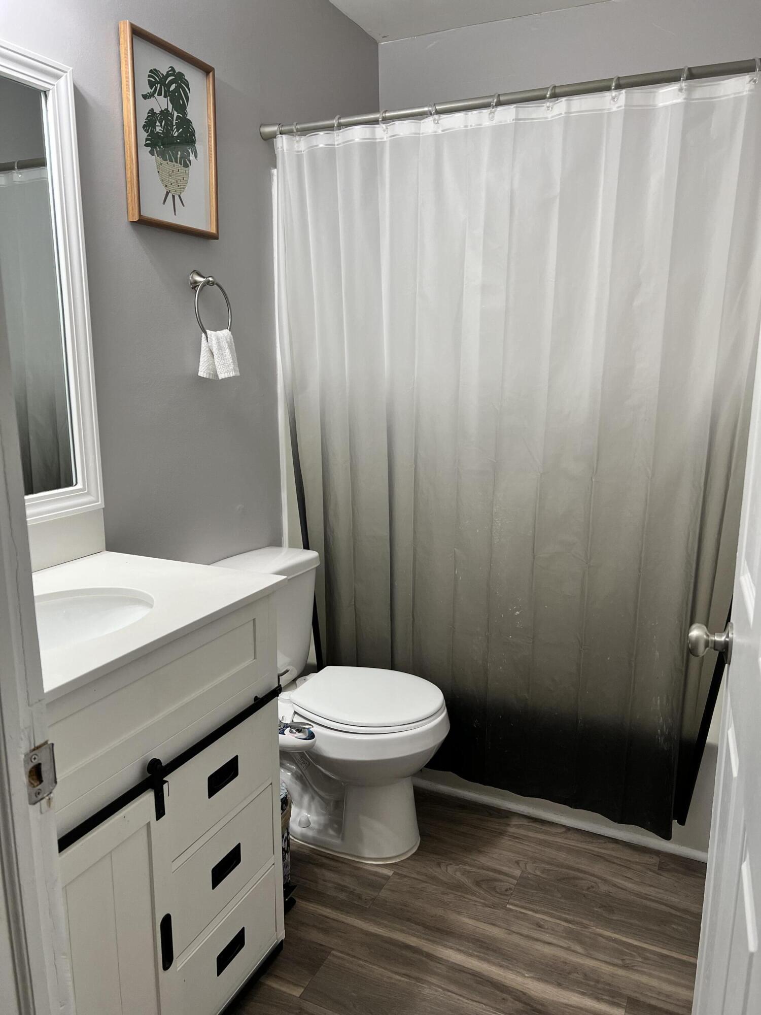 101 1st Street Augusta, GA 30901 - Photo 6 of 13 103 bathroom