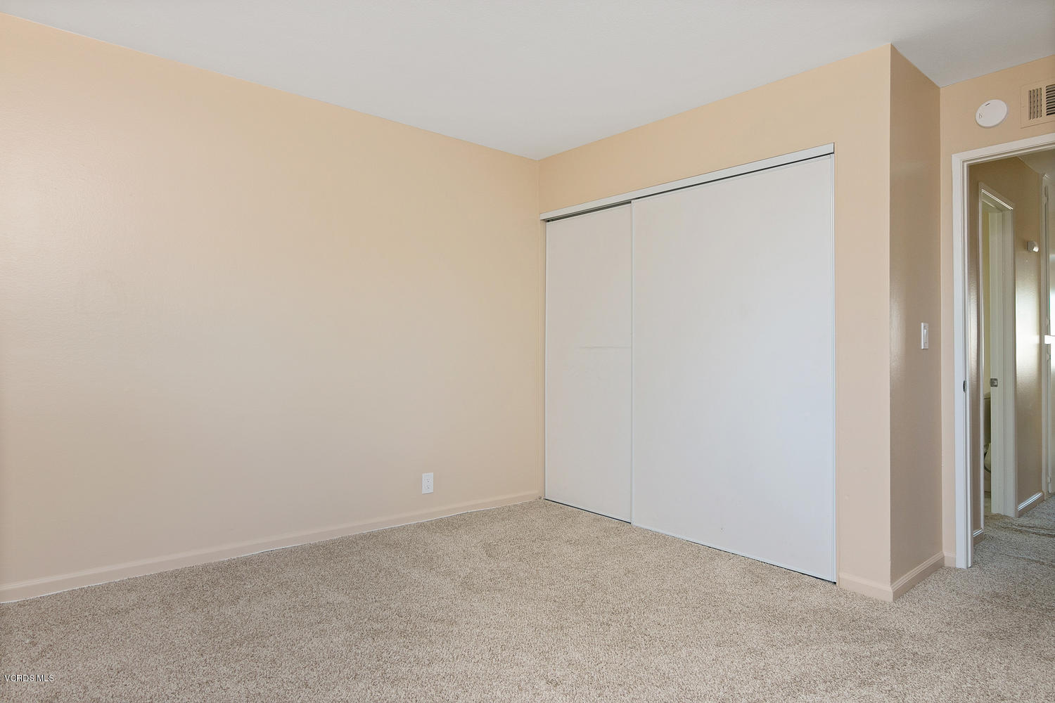 155 Ripley Street Camarillo, CA 93010 - Photo 15 of 22 155 Ripley St-MLS_Size-015-14-Bedroom 2-