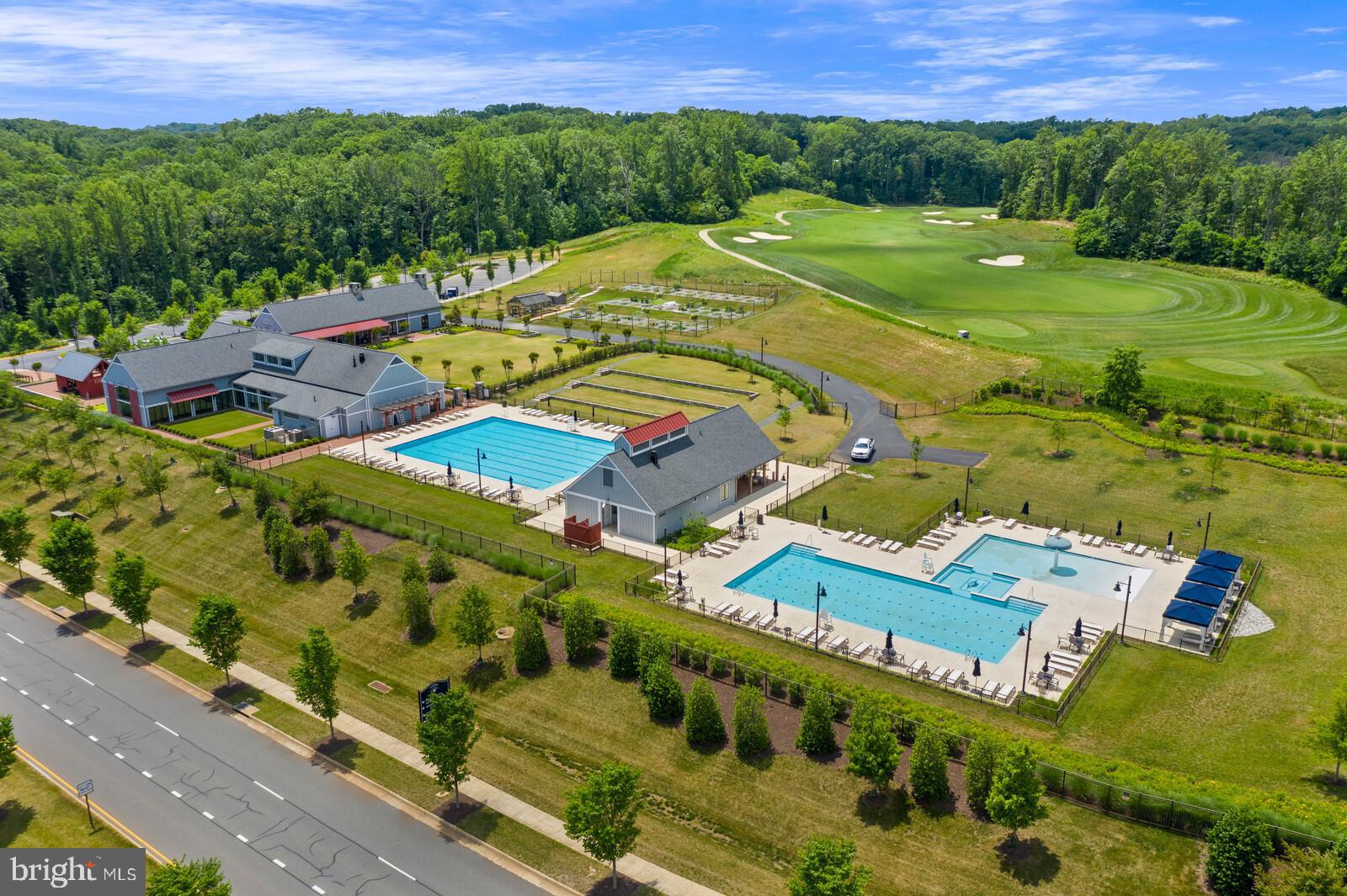 2139 Hemlock Bay Road Dumfries, VA 22026 - Photo 40 of 50 The Shores Club, photo by Staircase photo
