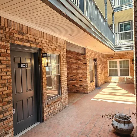 $995 | 5325 Bent Tree Forest Drive, Unit 1108, Dallas, TX 75248