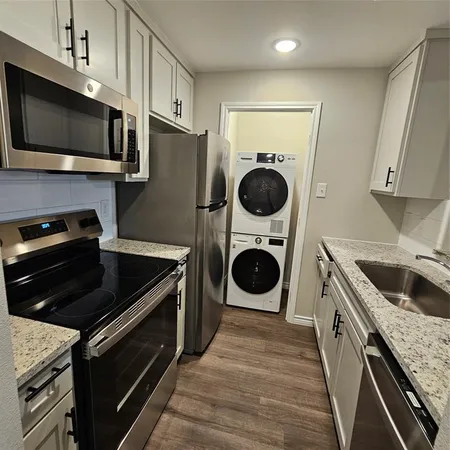 $995 | 5325 Bent Tree Forest Drive, Unit 1108, Dallas, TX 75248