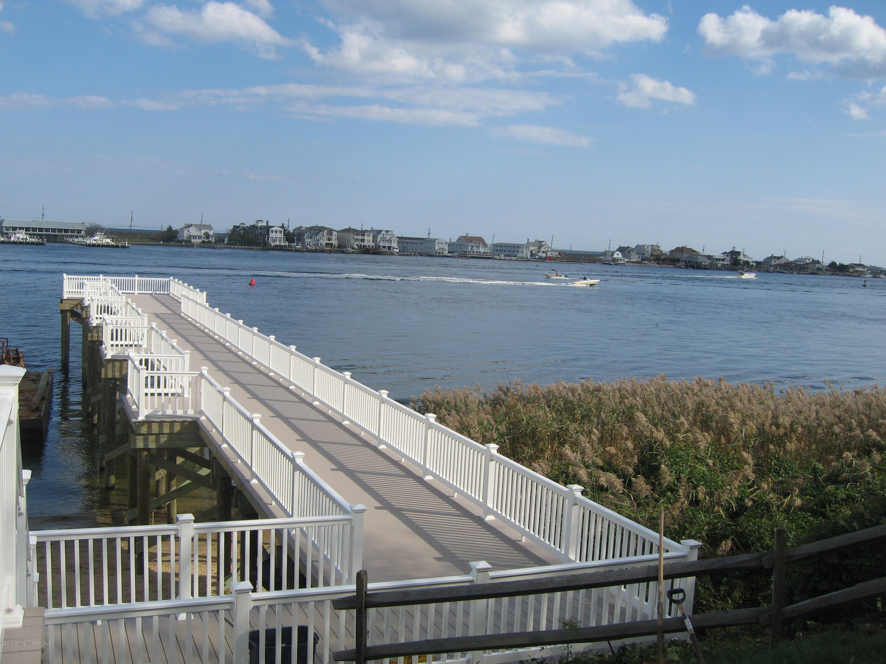 200 Portland Road, Unit A22 Rumson, NJ 07760 - Photo 1 of 6 IMG_2534