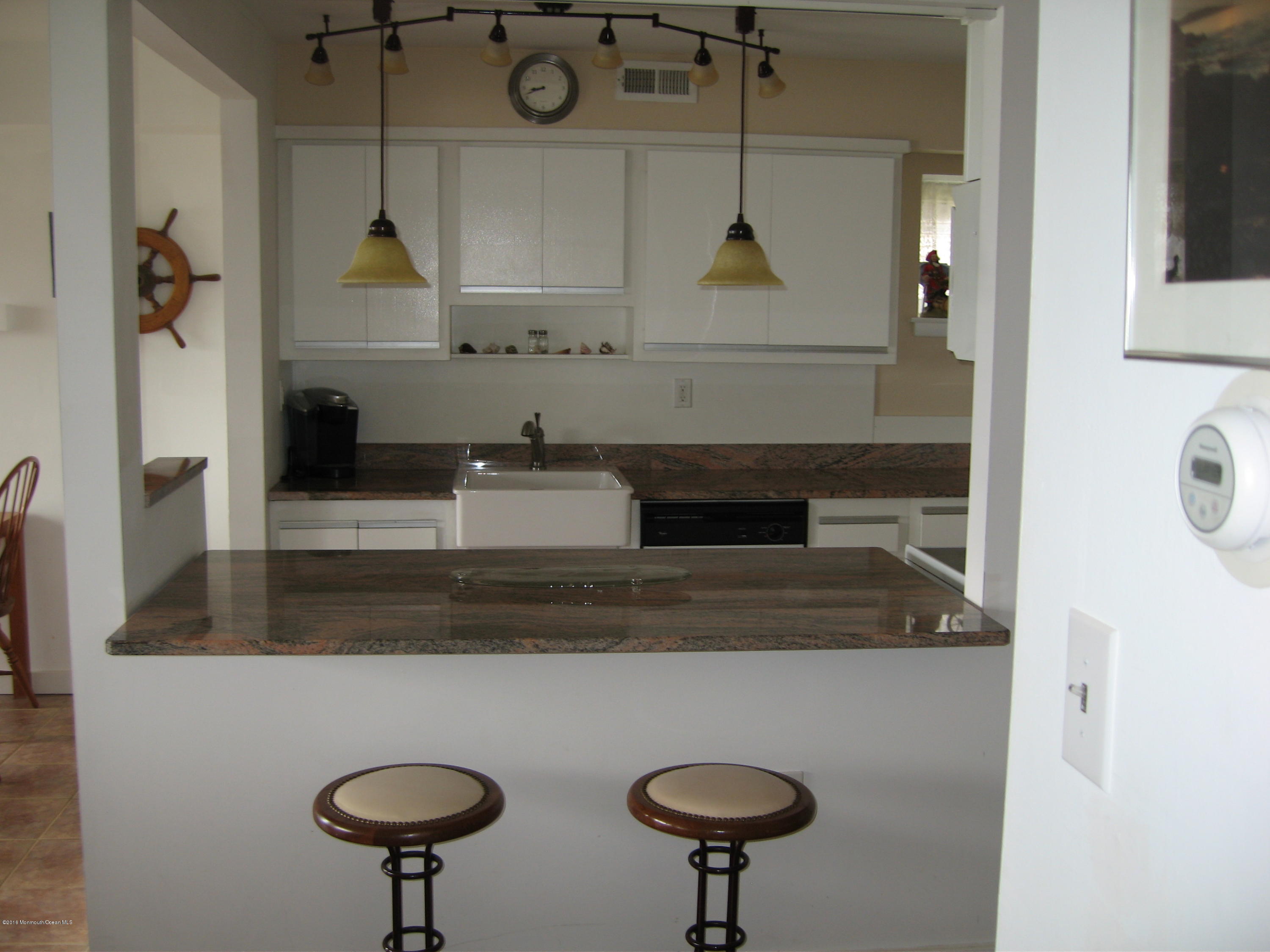 200 Portland Road, Unit A22 Rumson, NJ 07760 - Photo 2 of 6 IMG_2691