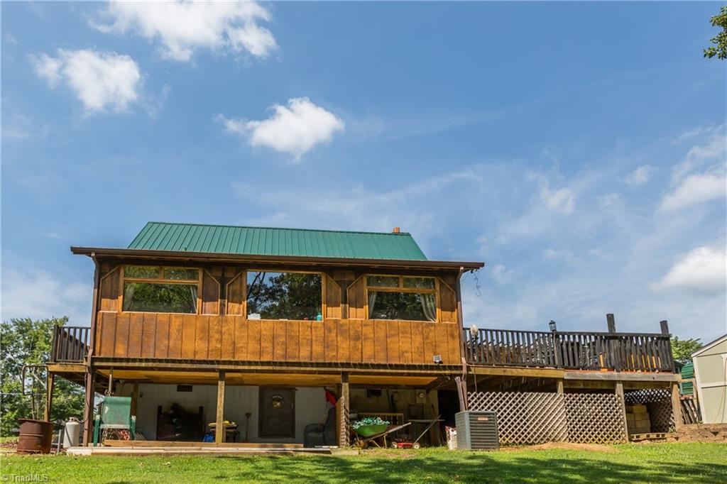 2364 Fancy Gap Road Mount Airy, NC 27030 - Photo 3 of 20 Gallery Image 3