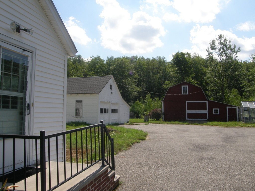 4226 South Athol Road Athol, MA 01331 - Photo 3 of 21 Gallery Image 3