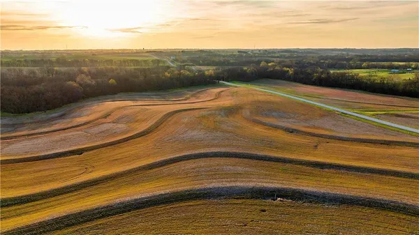 $599,500 | 0 Williams Road, Dearborn, MO 64439