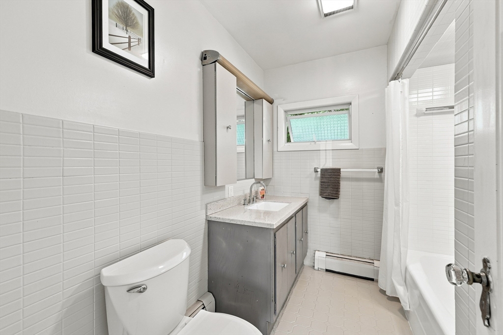 43 Chilmark Street Worcester, MA 01604 - Photo 22 of 36 Gallery Image 22