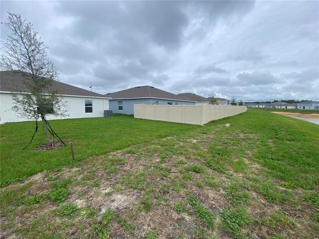 2125 Lasso Loop Eagle Lake, FL 33839 - Photo 8 of 49