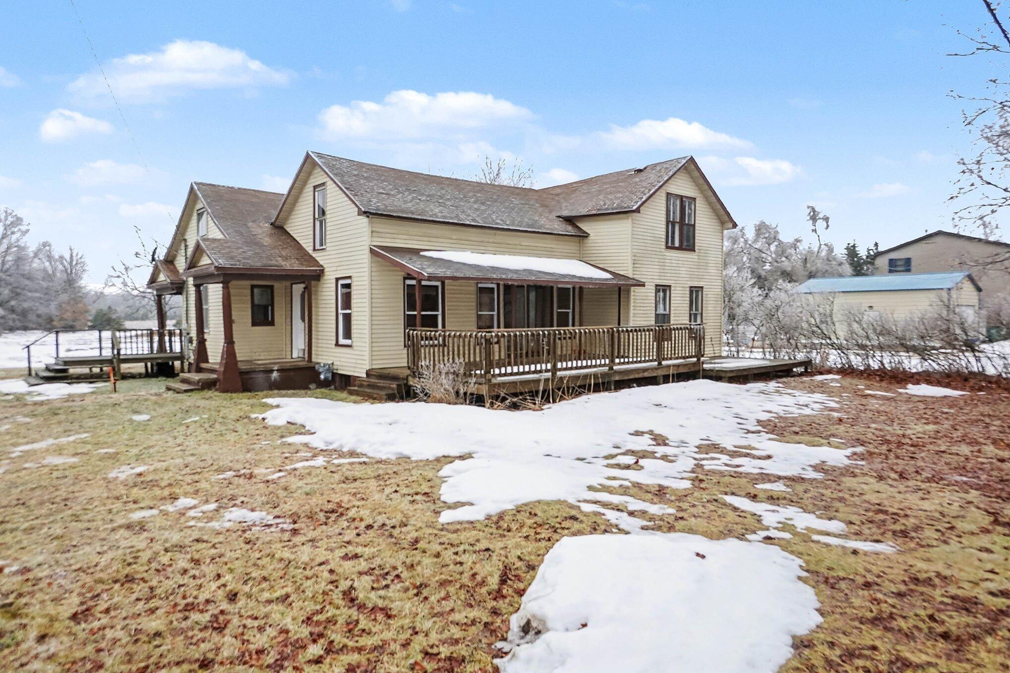 7353 South 88th Avenue Rothbury, MI 49452 - Photo 2 of 37 026_dsc05962_702