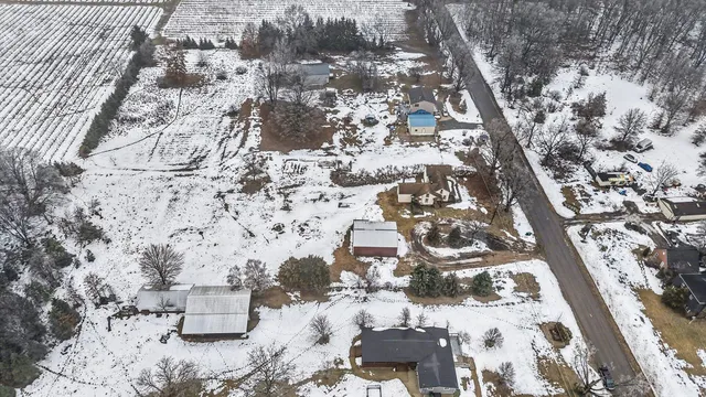 $340,000 | 7353 South 88th Avenue, Rothbury, MI 49452