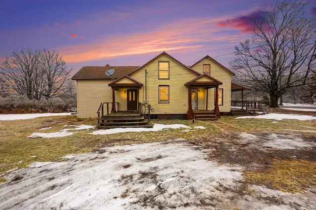 $340,000 | 7353 South 88th Avenue, Rothbury, MI 49452