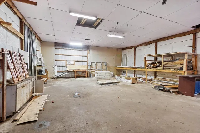 $340,000 | 7353 South 88th Avenue, Rothbury, MI 49452