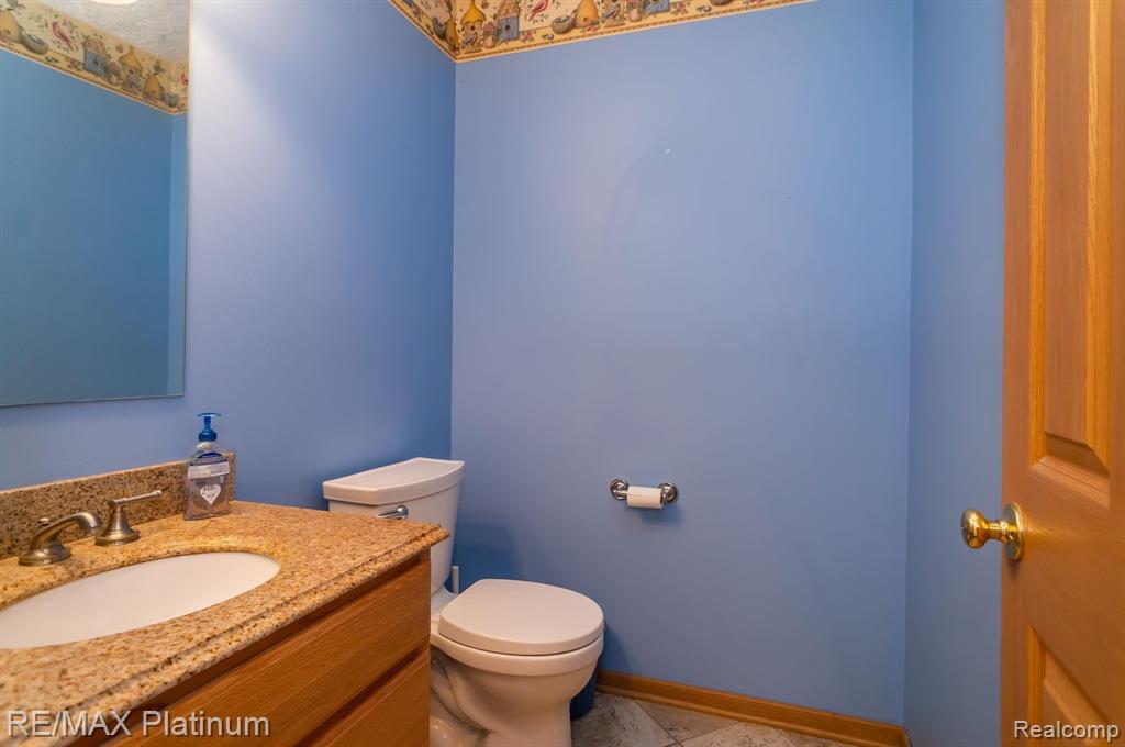727 North Hacker Road Howell, MI 48843 - Photo 23 of 28